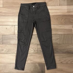 Banana Republic - Women's Grey Cargo Pant (0)